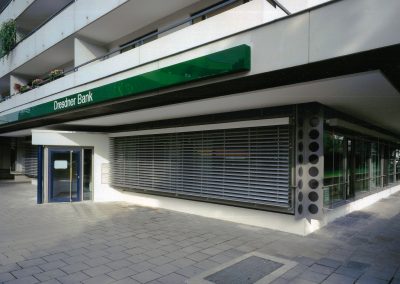 Umbau und Erweiterung der Dresdner Bank, Zweigstelle München Waldtrudering.